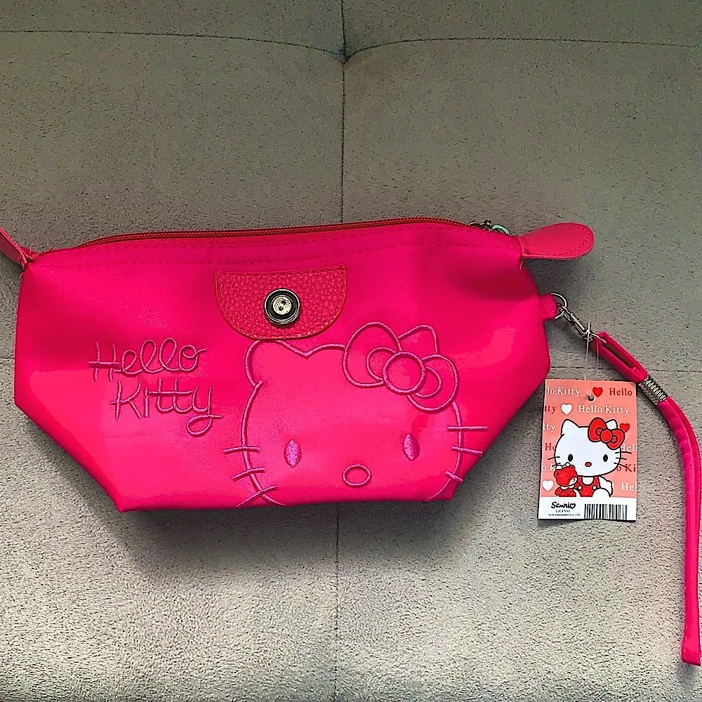 Hello Kitty Sanrio Kawaii Make-Up & Cosmetic Bag with Wristlet in Hot Pink NWT